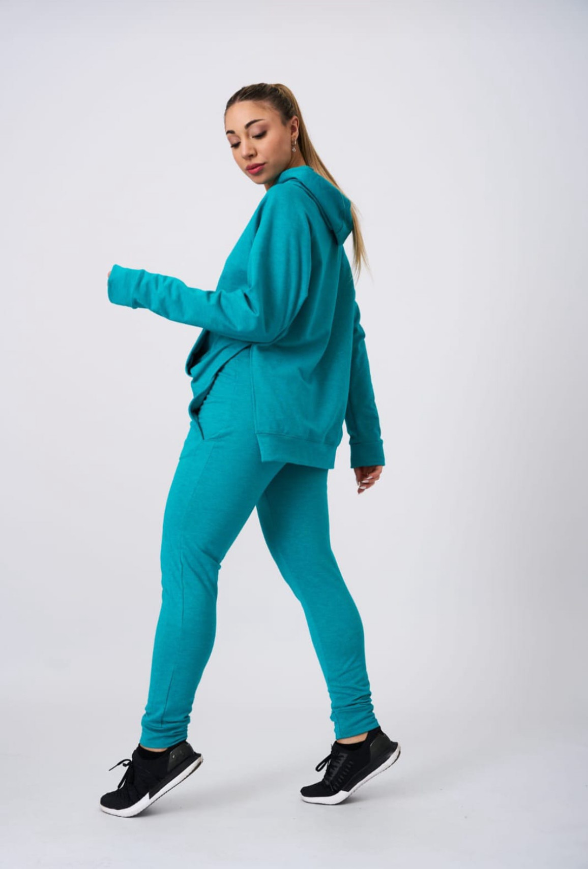 BUZO MEGAN - Imagen 2